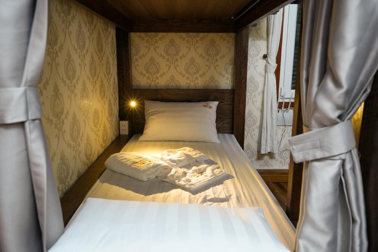 Musketeers Guest House Hanoi Bagian luar foto