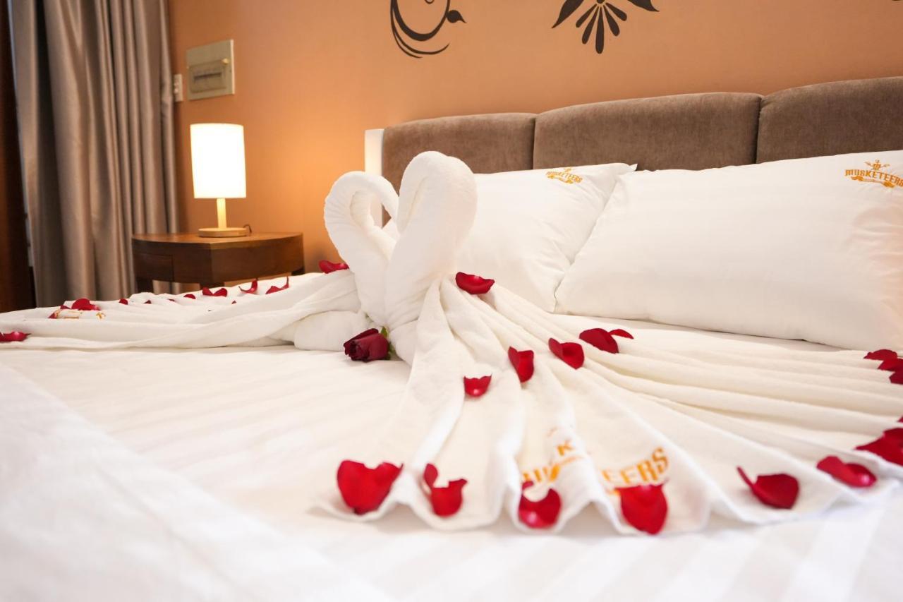 Musketeers Guest House Hanoi Bagian luar foto